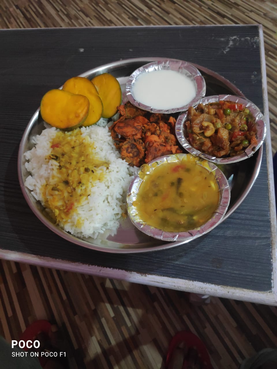 A thali of rice and assorted dishes served during the tour